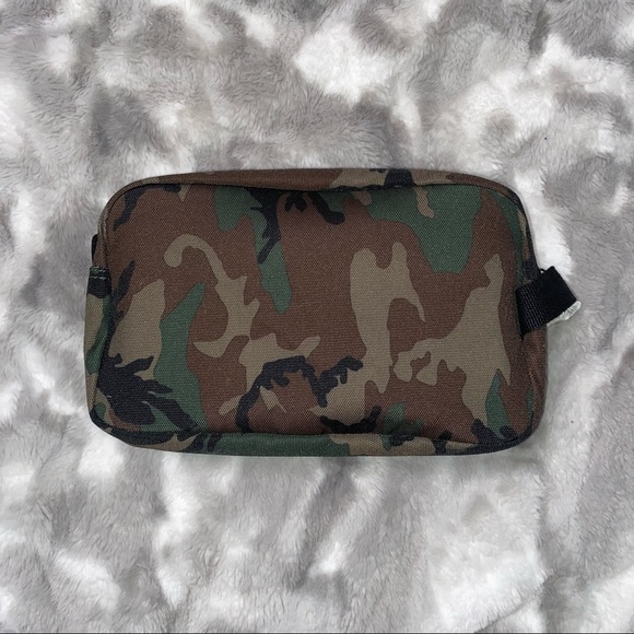 Jordan Jumpman Travel Bag Dopp Kit, Camo - Picture 2 of 2